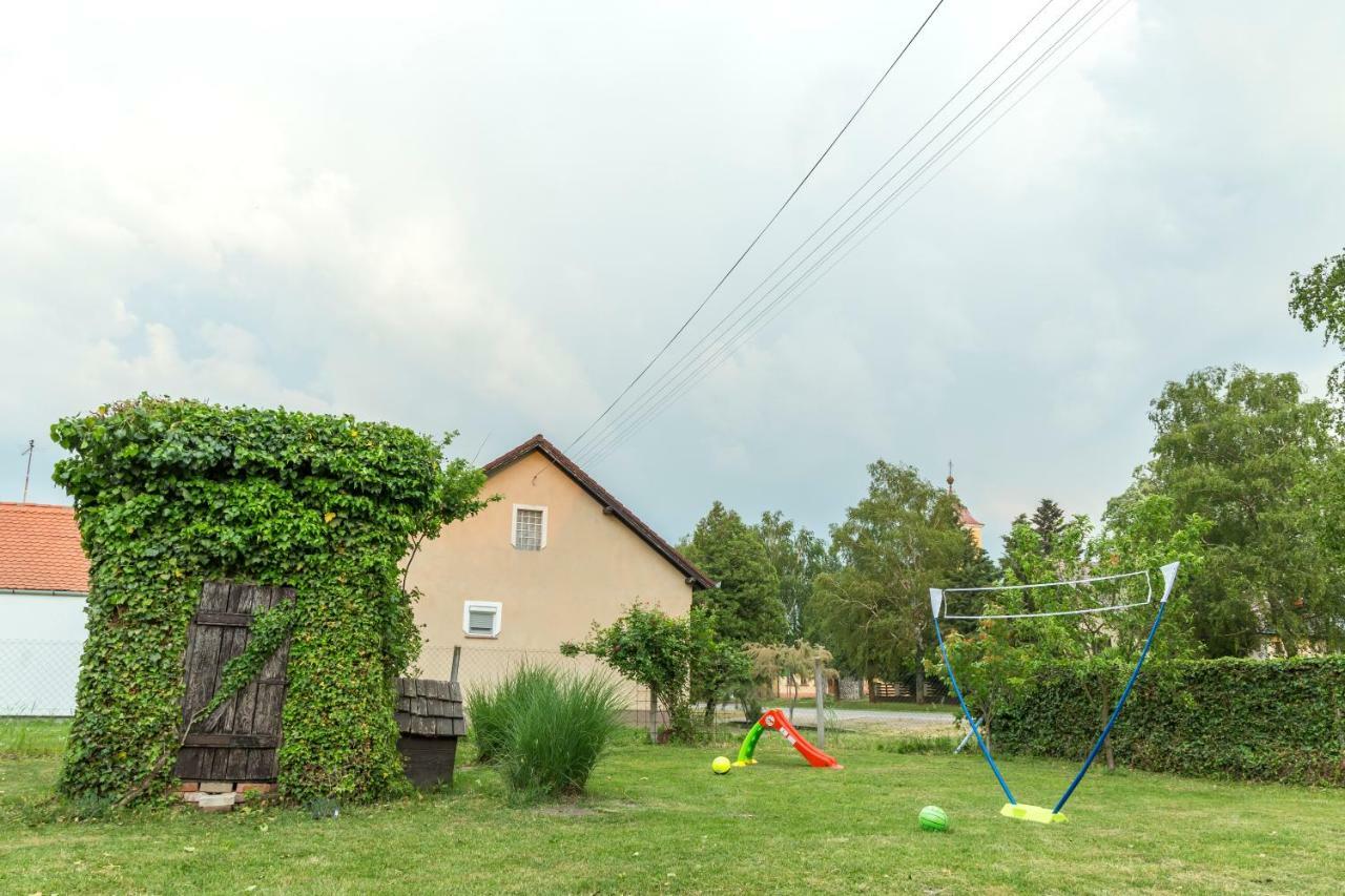 Drenje  Garden Holiday Home מראה חיצוני תמונה